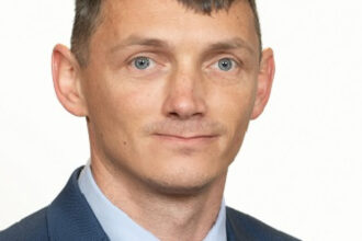 senatorul pot care si a falsificat cv ul si are doua dosare penale paul ciprian pintea a trecut la psd 68408eea593f1