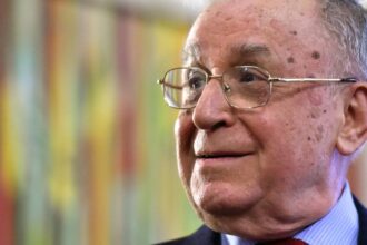 starea de sanatate a lui ion iliescu s a agravat anunta spitalul unde e internat fostul presedinte a fost operat din nou astazi 68527d1c639df