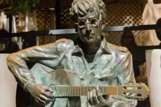 te iubesc te rog sa ma astepti o scrisoare a lui john lennon catre prima sotie a fost scoasa la licitatie suma ceruta 684adb643c8b6