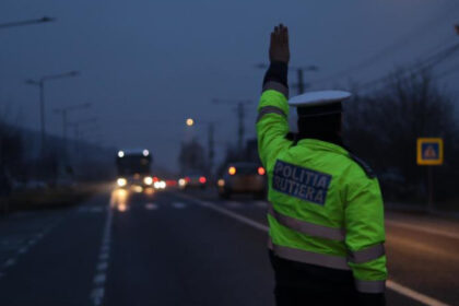 trafic complet blocat pe dn 1 intre sibiu si brasov in urma unui accident cu mai multe vehicule implicate 6845ea06af750