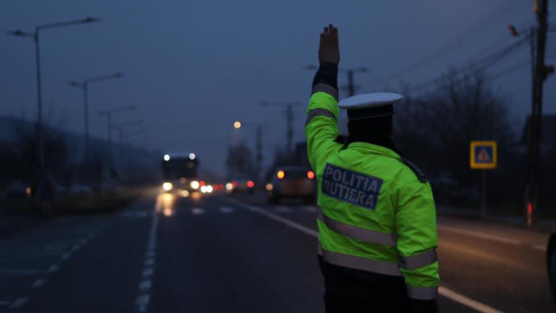 trafic complet blocat pe dn 1 intre sibiu si brasov in urma unui accident cu mai multe vehicule implicate 6845ea06af750