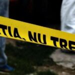 tragedie la iasi o femeie din iasi a plecat la cumparaturi dar cand s a intors acasa si a gasit sotul spanzurat cu un elastic de usa sifonierului in dormitor 68526cb3466c5