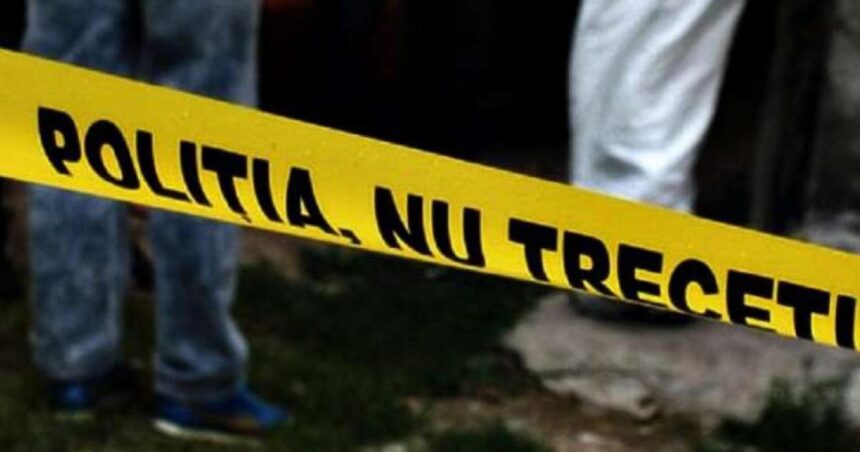 tragedie la iasi o femeie din iasi a plecat la cumparaturi dar cand s a intors acasa si a gasit sotul spanzurat cu un elastic de usa sifonierului in dormitor 68526cb3466c5