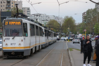 tramvai deraiat pe bulevardul theodor pallady din bucuresti circulatia liniilor 19 27 si 49 este blocata 684161ff0b6f6