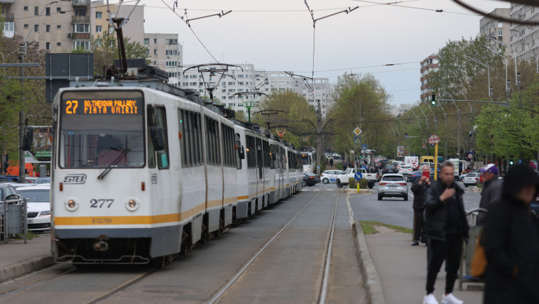 tramvai deraiat pe bulevardul theodor pallady din bucuresti circulatia liniilor 19 27 si 49 este blocata 684161ff0b6f6