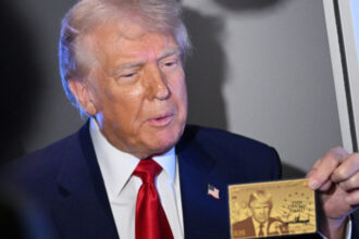 trump a lansat platforma online pentru cardul de aur viza de sua pentru bogati mii de persoane vor sa se inscrie 684a98985933f