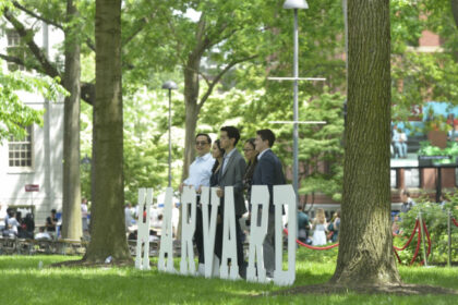 trump suspenda intrarea in statele unite a studentilor internationali care vor sa studieze la harvard reactia universitatii 684146ce0cea6