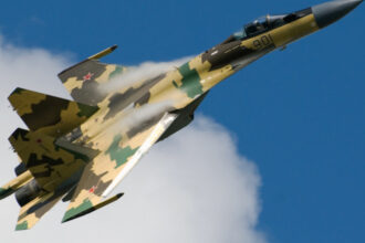 ucraina a anuntat ca a doborat un avion de lupta multirol su 35 al rusiei 684418b23bac4