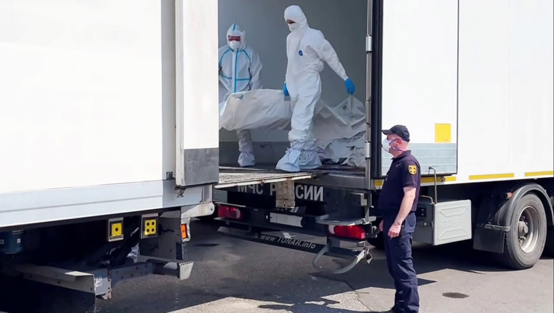 ucrainenii ii acuza pe rusi ca au amestecat trupurile propriilor militari cu cele ale soldatilor kievului la ultimul astfel de schimb 68506a0d2830a