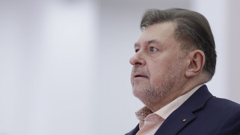 video alexandru rafila si a tiparit bilantul de 1 300 de zile in fruntea ministerului sanatatii ce lipseste din prezentarea oficiala 685163d8d03a8