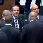 video ciocniri si tensiuni in parlamentul bulgariei din cauza intrarii in zona euro sofia a primit unda verde de la comisia europeana si bce 684133fc4824b