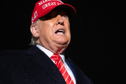 video donald trump vrea sa dubleze tarifele la otel si aluminiu la 50 incepand din 4 iunie 684021f989375