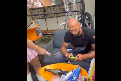 video dupa ce a ramas fara permis de conducere andrew tate a participat la o petrecere organizata in curtea muzeului de istorie din sibiu 6847ae5720aed