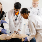 video in franta e greu aici e simplu studentii straini care invata sa devina medici in romania concurenta record la admitere la umf iasi 68426aa90c9a2