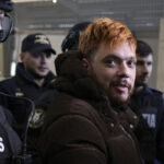 video infractorul francez capturat in romania este considerat prea periculos pentru a fi dus la tribunal cum va fi audiat 68413c4278478