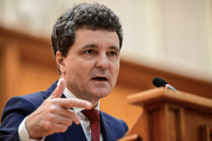 video nicusor dan vrea ca serviciile de informatii sa combata iarasi evaziunea fiscala sri a avut protocol cu anaf in anul 2012 683f1f0b5ca9d