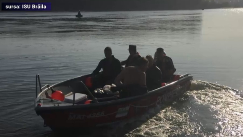 video o persoana este cautata cu scafandri dupa ce o barca s a rasturnat pe raul arges 68470a45a7e7a