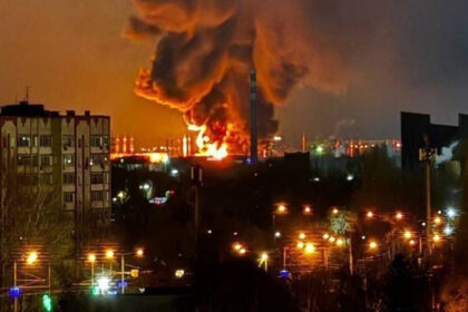 video rafinaria de petrol engels din rusia in flacari dupa un atac cu drone in regiunea saratov 6842b46f085a7