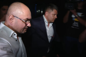 video seful jandarmeriei braila isi cumparase un avion desi era certat de sotie ca are datorii stenograme 684bf9b985165