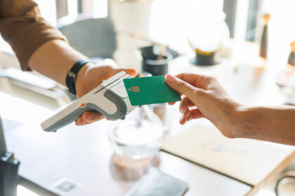 video taxarea platilor cu cardul refuzata de toate taberele politice nu poti sa taxezi simpla miscare de bani dintr o parte in alta 6849a896e7b36