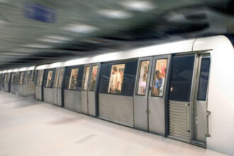 video traficul s a reluat la metrou dupa blocajul de zeci de minute intre statiile constantin brancoveanu si tineretului 684021e540f04