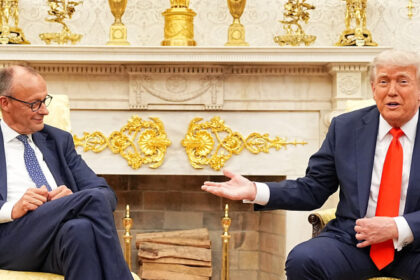 video trump a ras dupa ce cancelarul german merz i a amintit ca azi e aniversarea debarcarii din normandia n a fost o zi buna pentru voi 68426971d81dc