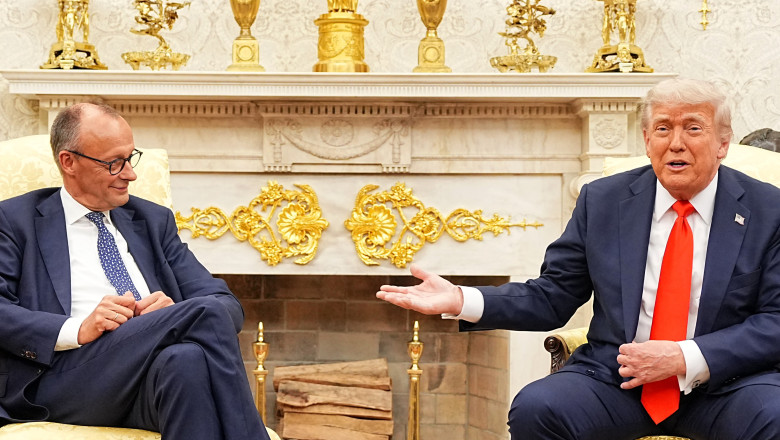 video trump a ras dupa ce cancelarul german merz i a amintit ca azi e aniversarea debarcarii din normandia n a fost o zi buna pentru voi 68426971d81dc