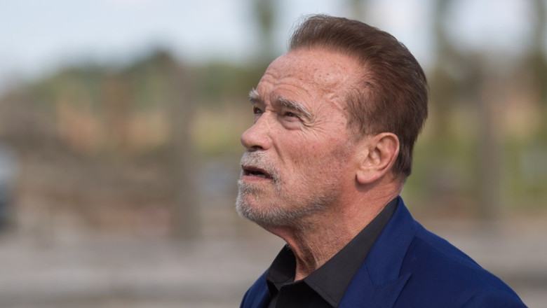 video va vorbeste arnold schwarzenegger surpriza pentru calatorii din metroul vienez de la terminator 683fc54358ea4