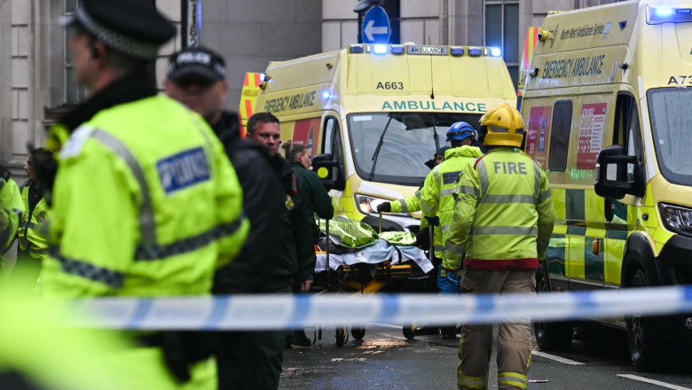 videofoto zeci de raniti unii grav dupa ce o masina a intrat in multime la liverpool cine este soferul 683f199fd00f3