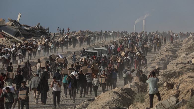 zeci de morti si sute de raniti in gaza langa un centru de ajutoare umanitare am mers ca sa ne hranim copiii dar a fost o capcana 6850ea01982d7