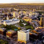 25 ani de iulius 15 cladiri premium de birouri 145 sedii de companii 29 000 de angajati un impact important in dezvoltarea segmentului office din romania 68764b4256276