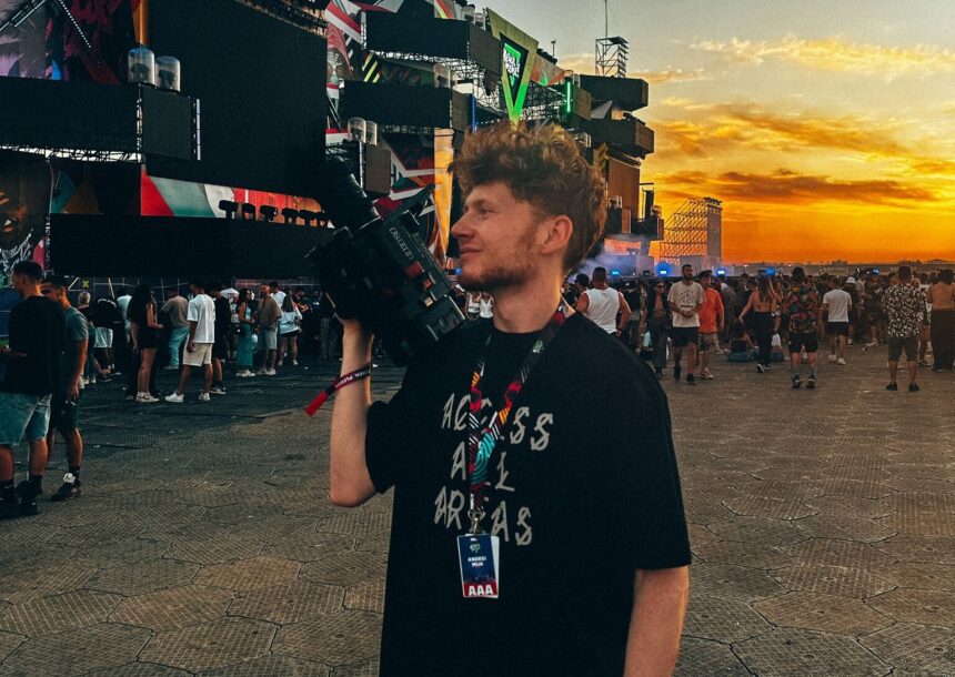 40 under 40 pe scena cu david guetta frumoasa poveste de succes a tanarului din iasi care filmeaza pentru cei mai mari artisti din lume 686b2d3480ab4