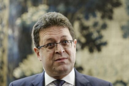 900 000 de euro indemnizatia pe 2025 pentru directorul ra apps guvernul il acuza regia spune ca erau actele gresite 6878c7903f1d0