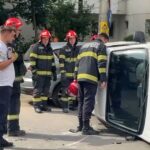 accident in nicolina masina rasturnata dupa impactul cu un taxi video 6883a33d54831
