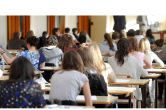 admitere exclusiv online 950 de locuri cu bursa pentru romanii de pretutindeni la liceele din romania 686dfc5278704