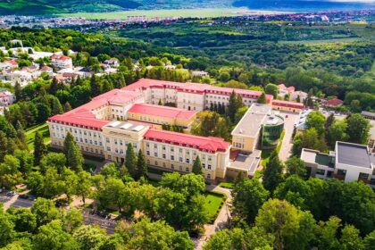 admiterea la facultatile universitatii de stiintele vietii iasi incepe miercuri 09 iulie tinerii pot sa se inscrie online sau in fizic pana pe 22 iulie 2025 686b6dd31c107