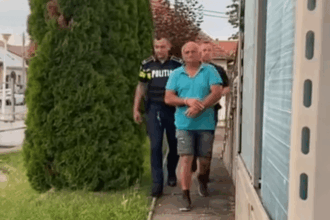 agresorii politistului din caras severin care a oprit un atv condus de un barbat baut au fost prinsi si retinuti video 68888ddd9cb37