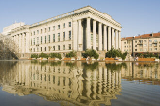 alerta in lituania premierul si presedintele parlamentului au fost evacuati de urgenta 686fd94aceafa