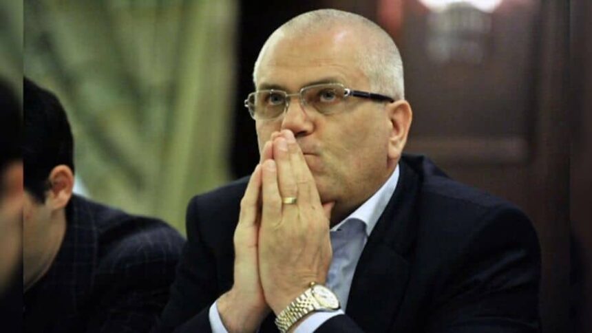 alte foste studente il acuza pe marius pieleanu revenit la catedra snspa in iarna de abuzuri sexuale vezi ca aicea nu te aude nimeni sociologul neaga acuzatiile 6888963733dec