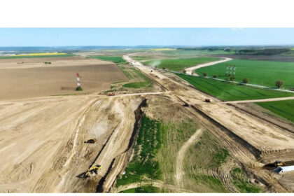 autostrada unirii la iasi cand asfaltul costa cat aurul iar explicatiile lipsesc 68863fece7439