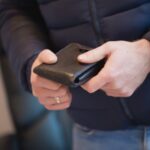 boamba a fost condamnat la inchisoare cu executare dupa ce s a uitat prea insistent la o bancnota de 50 euro folosita de un iesean pentru plata unei beri 687c4af530909