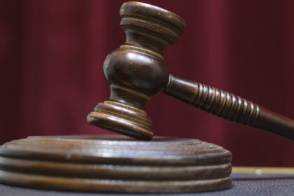 bucuresteanul care a instigat pe tiktok la o noua revolutie a fost trimis in judecata planul era de a i aresta pe toti din guvern 6867f0c62cc18