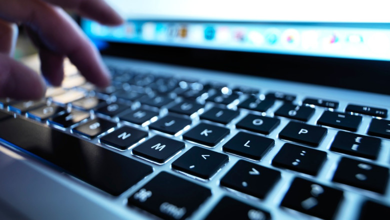 cati romani declara ca au participat recent la actiuni politice pe internet sondaj inscop 687df879a5a1a 2