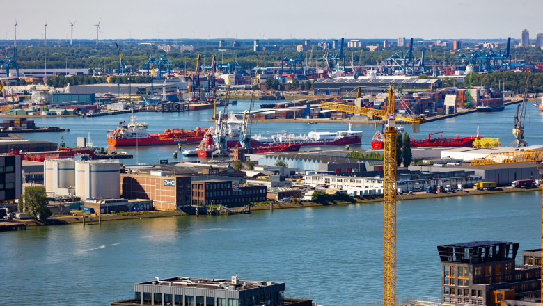 cel mai mare port din europa se pregateste pentru un eventual razboi cu rusia financial times 6871e5c5ef250