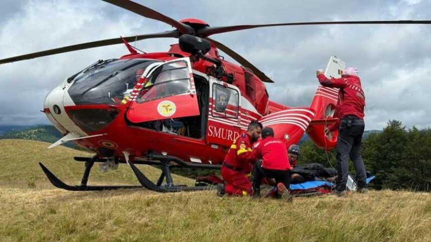 cioban ranit de o petarda pe care a folosit o pentru a se apara de un urs care l ar fi atacat la o stana din azuga 686fd1f9d5ebd