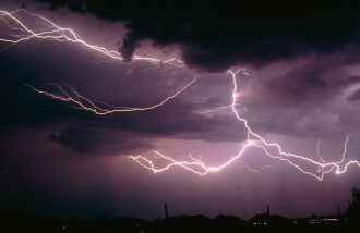 cod rosu de vijelii si averse torentiale in mai multe localitati din judetul iasi 686e710eb9f55