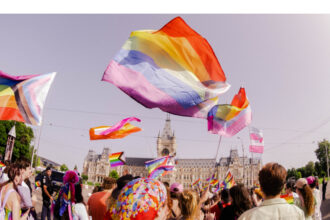 comunitatea lgbtq din iasi iese in strada 686760626788b