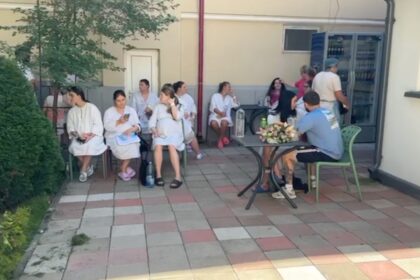 copiii nostri traiesc datorita voua mesajul emotionant al unei mame catre echipa medicala de la maternitatea cuza voda 6889e22ba409b