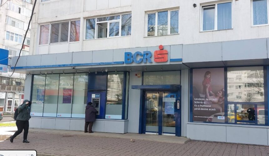 culisele jafului caraghios de la bcr amprente sterse cu diluant mustata luata de la jumbo pistolul de plastic al copilului vopsit in negru trenul si autobuzul 6878bd5bd8a2e