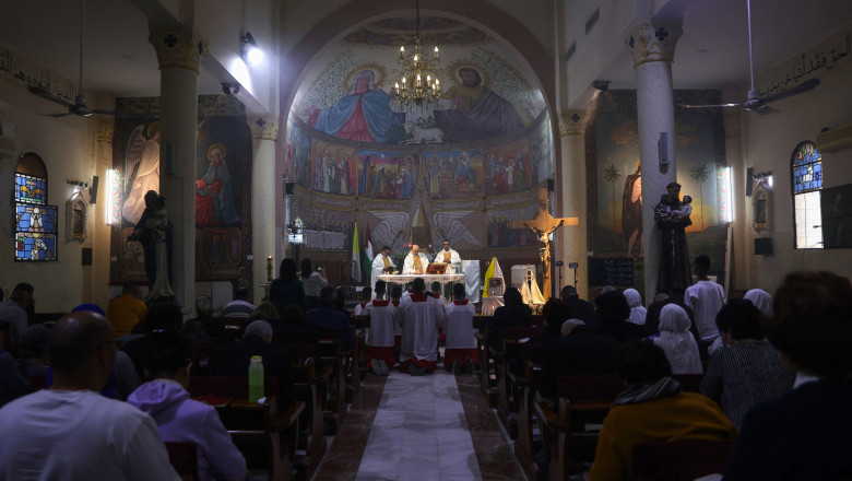 cum justifica israelul bombardarea singurei biserici catolice din gaza in care se adaposteau 500 de persoane deviere accidentala 6880efd9c9a4a